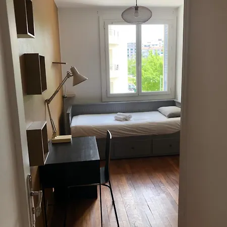Chambre Meublee Cafe Boulevard Joseph Vallier Homestay szállás Grenoble